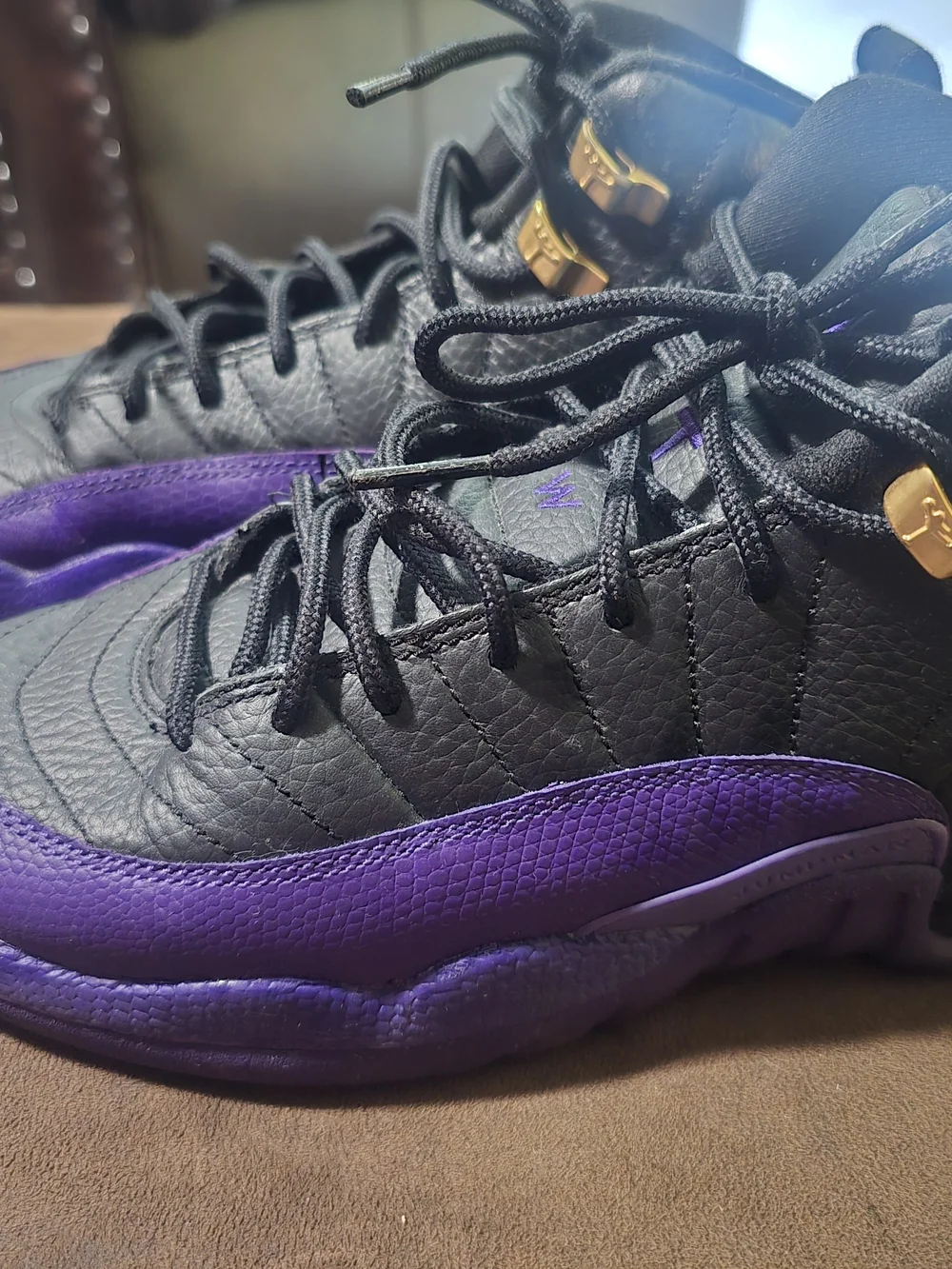 Jordan Men's Black and Purple Athletic Shoes